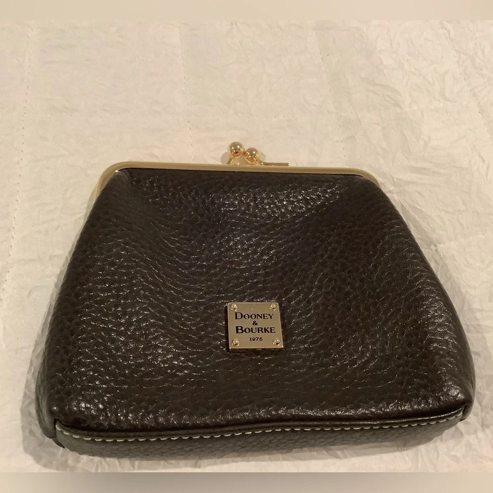 Vintage Dooney & bourke Brown Wallet